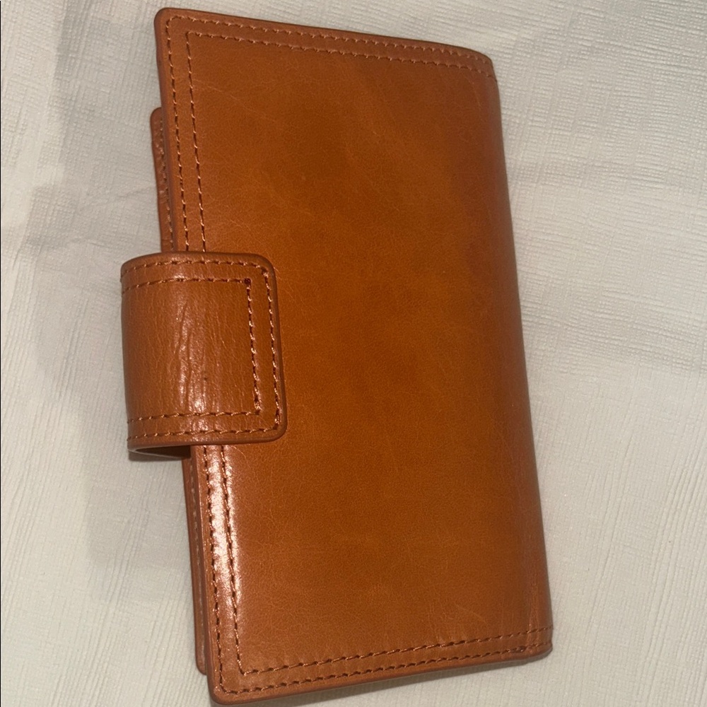 HOBO Tan Leather Wallet a lot of card slots - Picture 4 of 6
